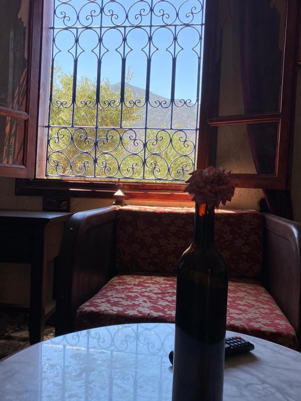 Riad Malak Уирган Номер фото