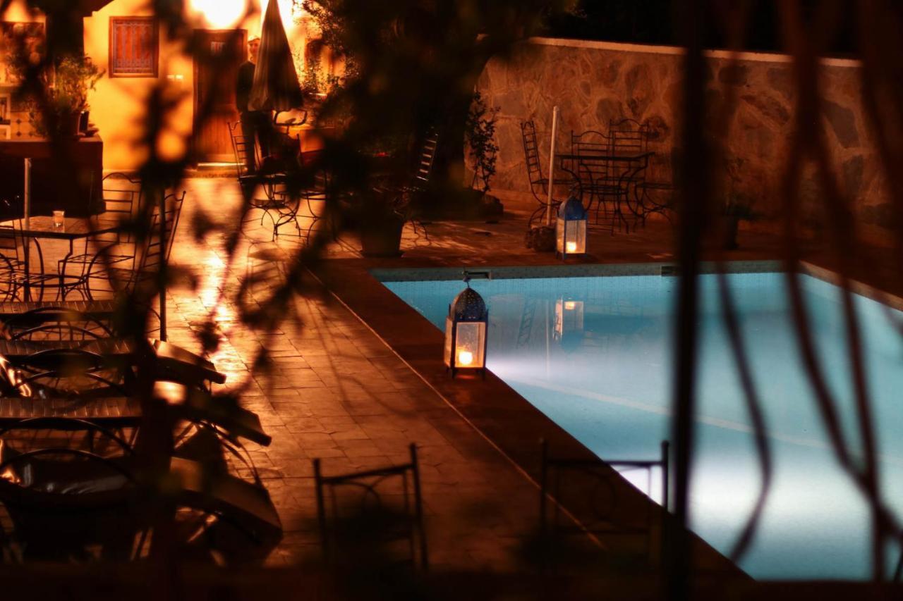 Riad Malak Уирган Экстерьер фото